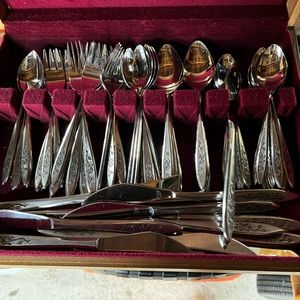 NATIONAL CHARMANTE
STAINLESS FLATWARE